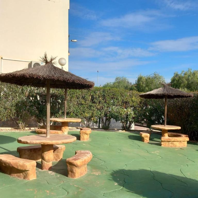 La Florida Apartment Near Emerald Isle Complex - Bungalow de 2 dormitorios - 2
