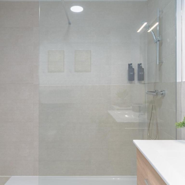Alboran Playa & Golf - Apartamento de 2 dormitorios con balcón y vistas al mar - 10