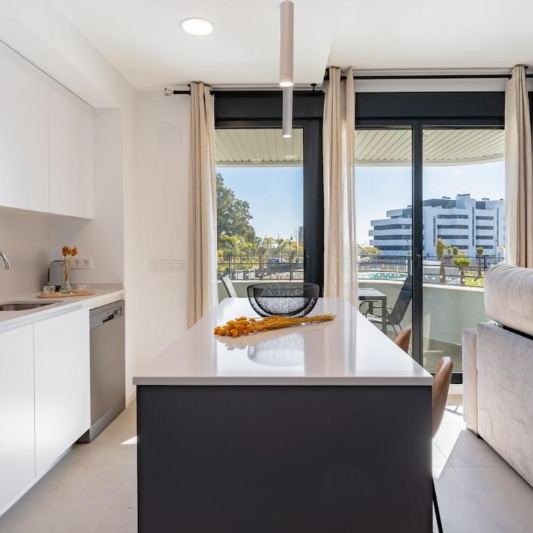 Alboran Playa & Golf - Apartamento de 2 dormitorios con balcón y vistas al mar - 16