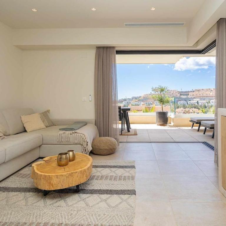 Amazing seaview near the beach! - Apartamento de 3 dormitorios - 1