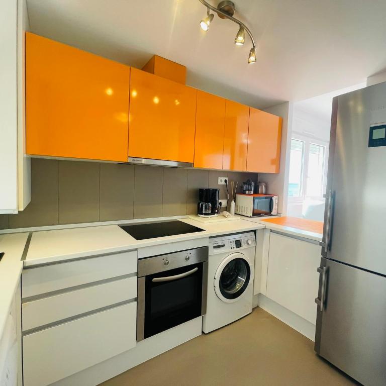 Arenales del Sol by Alina365 - Two-Bedroom Apartment - 12