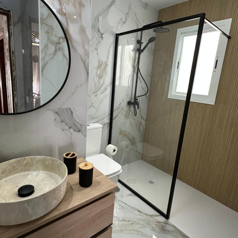 APARTAMENTOS LUNA solo FAMILIAS Y PAREJAS - Apartamento de 2 dormitorios - 6