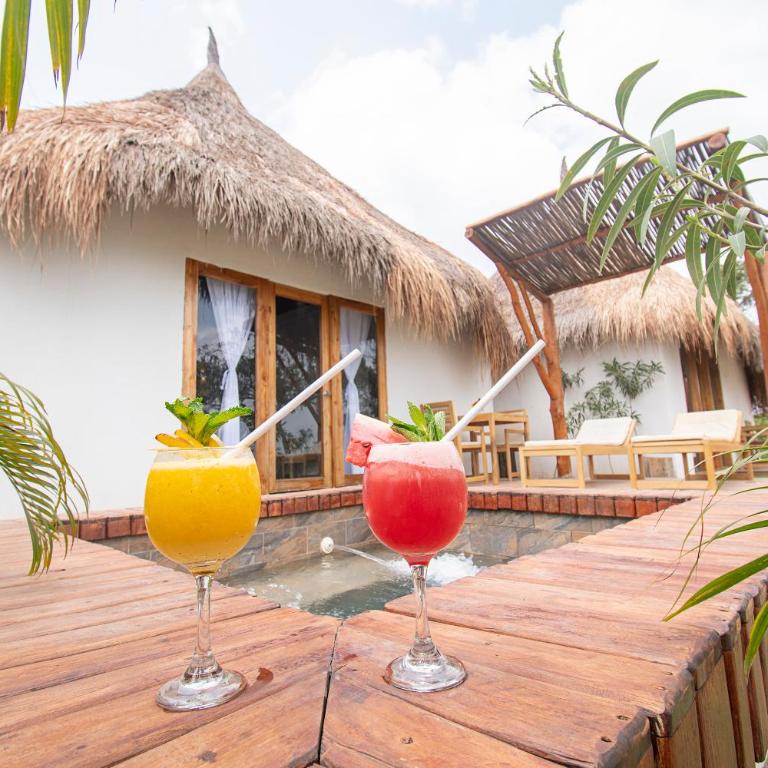 AMALIFE Beach Club & Hotel - Deluxe Room with City View and Jacuzzi - 4
