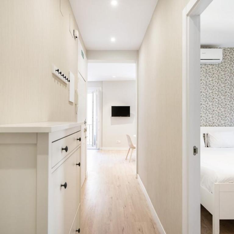 Modern, brand-new apartment for 4 in Las Letras - Huertas - Two-Bedroom Apartment - 19