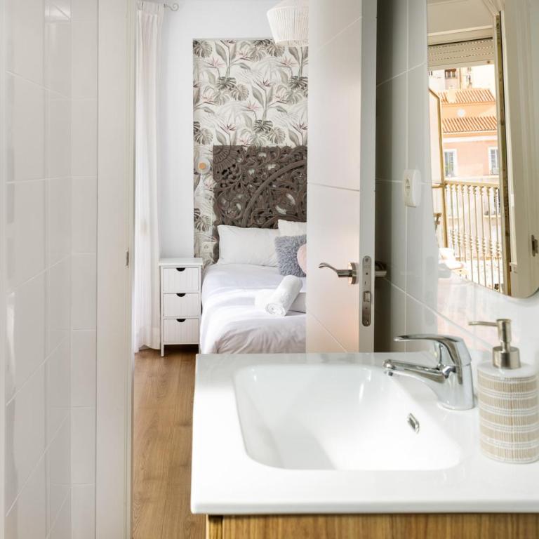 WonderStays Apartamentos Morgan - Apartamento de 2 dormitorios con balcón - 9