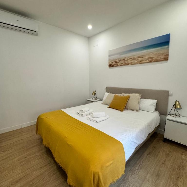 AR Plaza Castilla 2hab, amplio, moderno, bien comunicado - Two-Bedroom Apartment - 26
