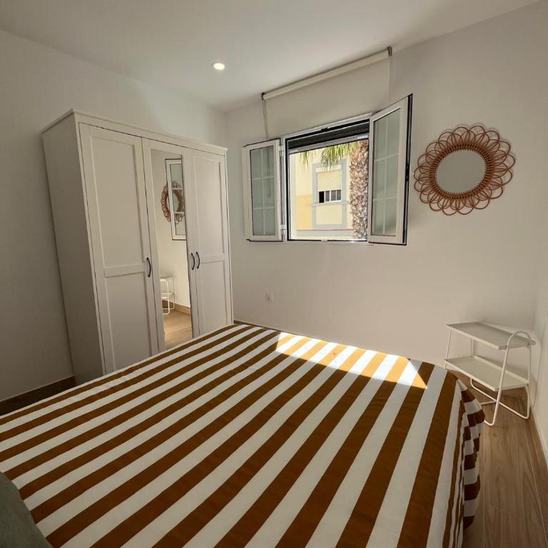 The Traveller`s house con vistas a PLAYA LA CALETA - Apartamento de 3 dormitorios - 10