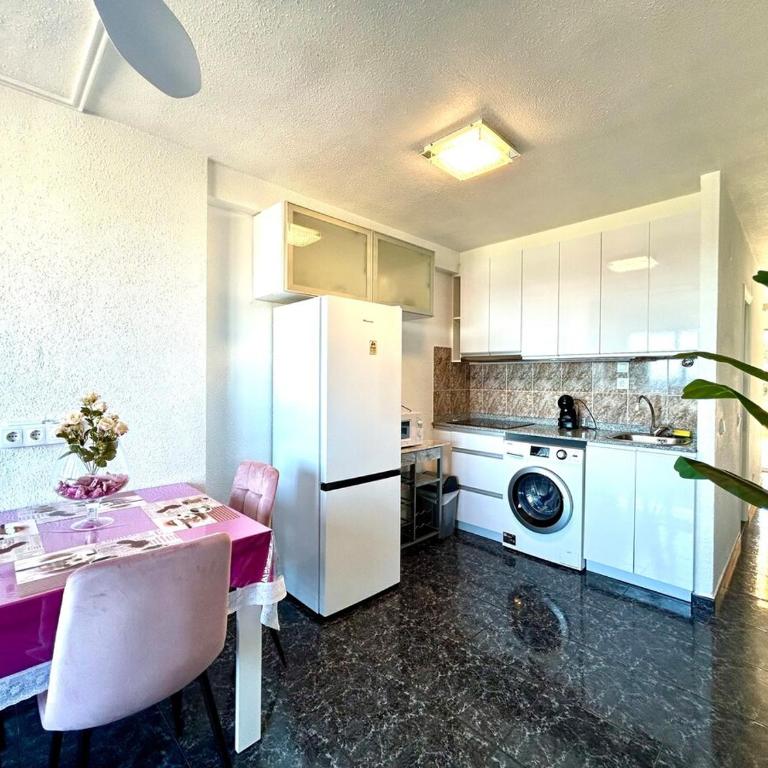Vistas al Mar - One-Bedroom Apartment - 3