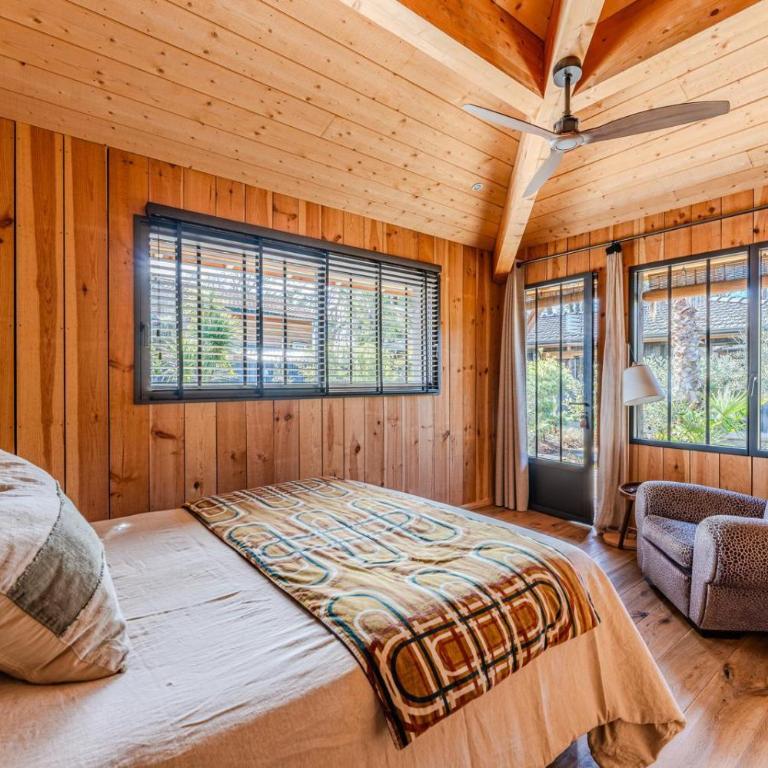VillaCanau - Chambre Triple - Vue sur la Piscine - 6