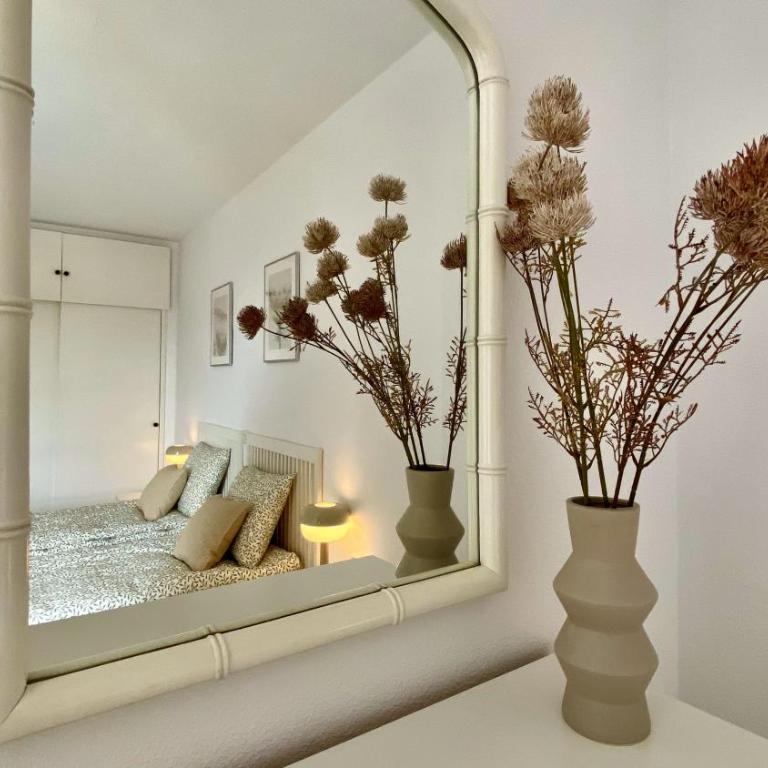 Costa Breeze Apartment - Jupiter - One-Bedroom Apartment with Sea View and Balcony - 7