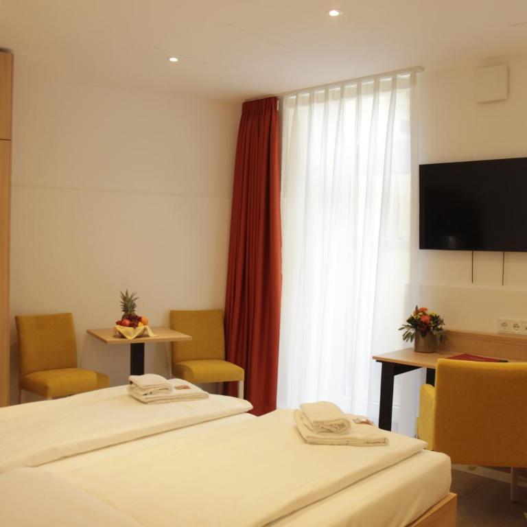 Hotel ADRIA München - Deluxe Studio - 2