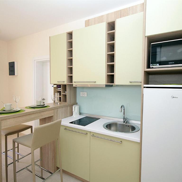 Apartments Oktopus - Apartman - Prizemlje - 2