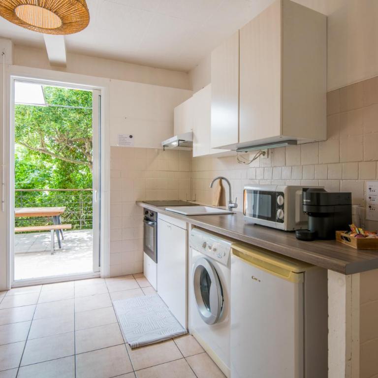 le Canopée 3 pers appart F1 terrasse fibre centre-ville - Appartement 1 Chambre - 7