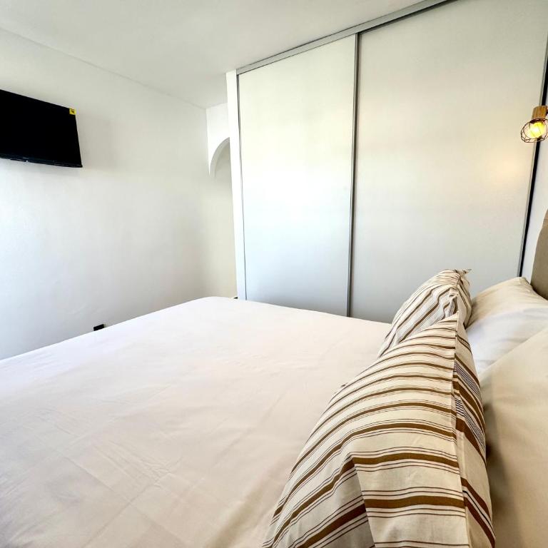 Que Chido - One-Bedroom Apartment - 17
