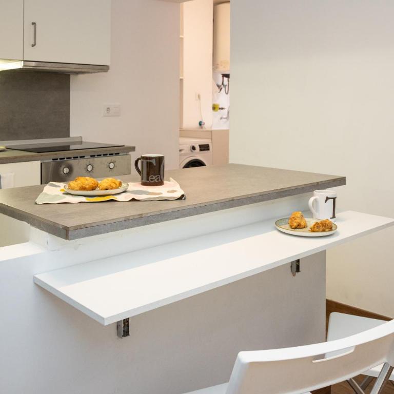La Mi Casina - Two-Bedroom Deluxe Apartment with Balcony - 8
