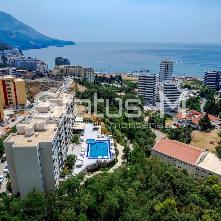 Status-M Apartments 180 - Two-Bedroom Apartment - 1
