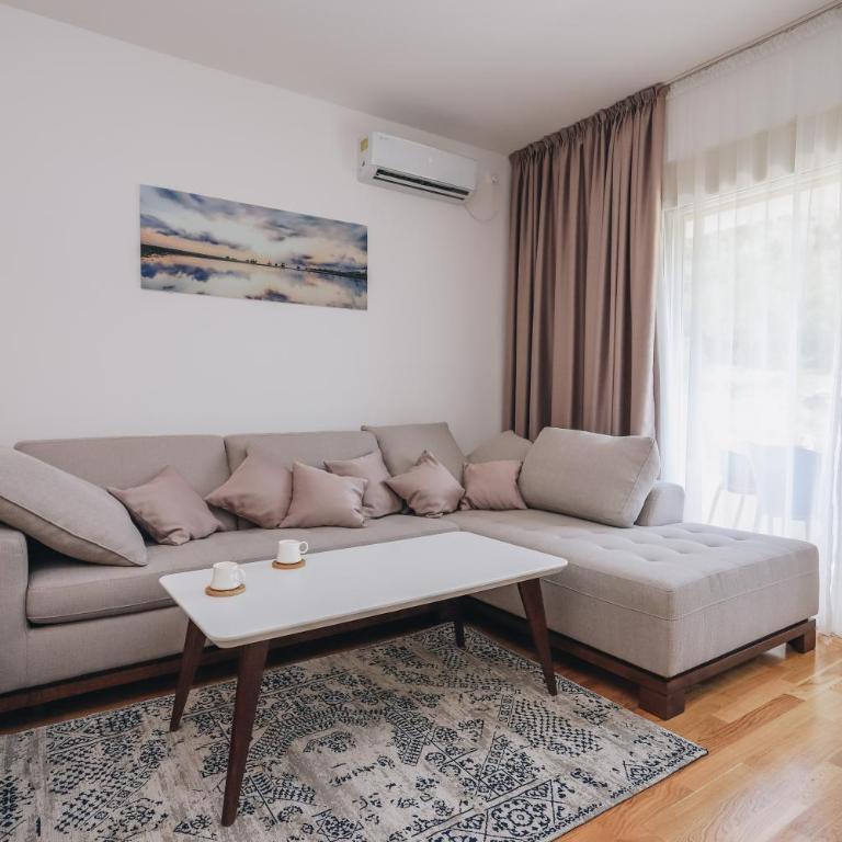 Status-M Apartments 180 - Two-Bedroom Apartment - 7