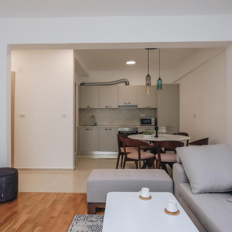 Status-M Apartments 180 - Two-Bedroom Apartment - 14