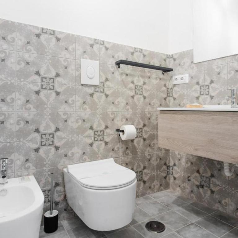 Carafa Palace By Dimorra - Four-Bedroom Luxury Apartment - 18