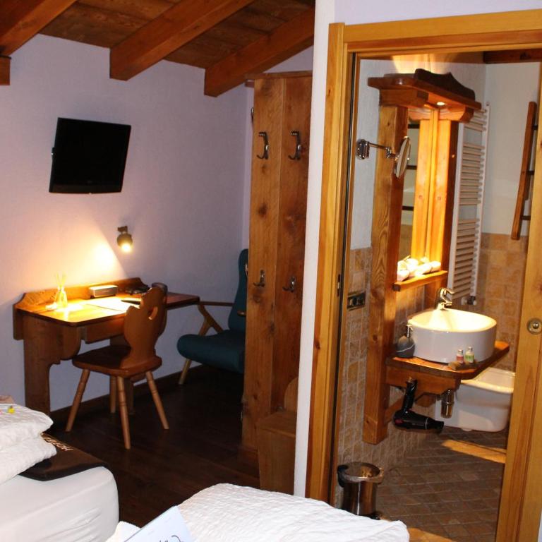 Hotel Meublé Gorret - Camera Superior Matrimoniale/Doppia con Letti Singoli - 12