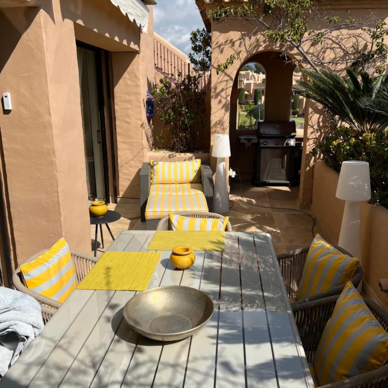 MARBELLA LUXUEUX DUPLEX 3 CH.- 3 BAINS - 155 M² + 100 M² TERRASSES - Apartamento - 40