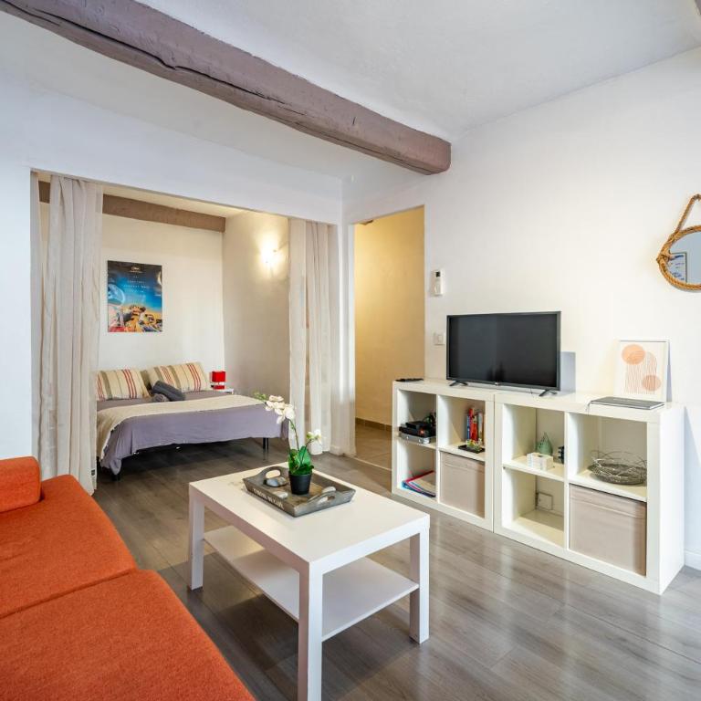 Vieux-Nice 2P climatisé Balcon - Appartement 2 Chambres - 14
