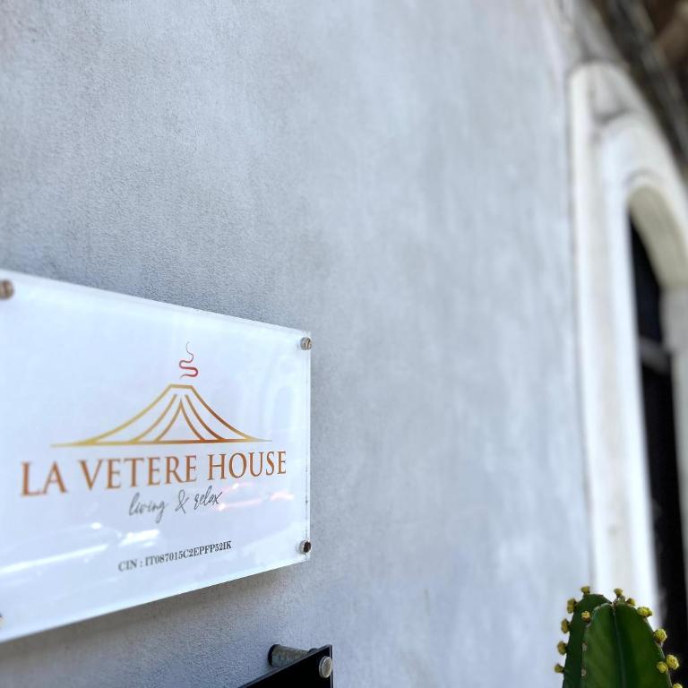 La Vetere House - One-Bedroom Apartment - 26