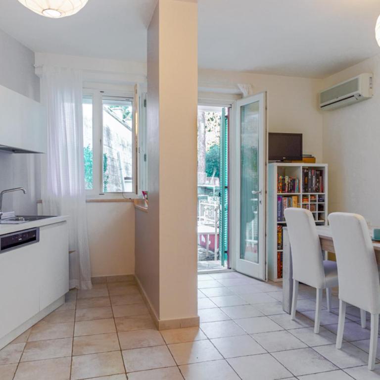 Sirolo, trilo pza martiri, 2 camere aria condizionata, posto auto - Two-Bedroom Apartment - 8