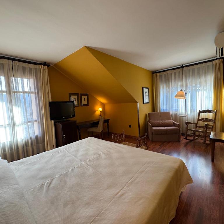 Hotel Cotiella - Camera Matrimoniale Comfort - 1