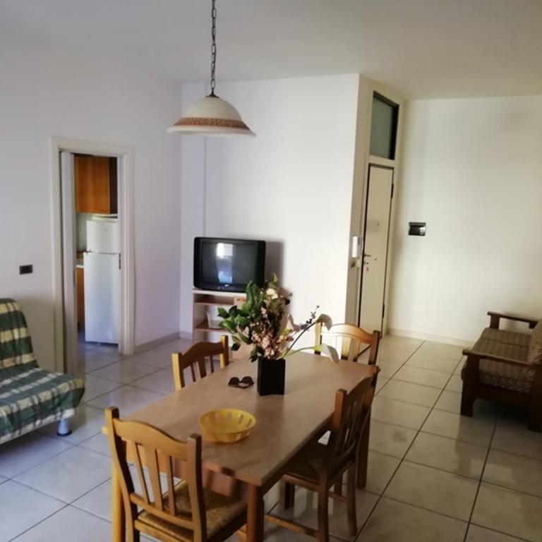 Appartamenti Vacanze Mare - Appartamento Standard con 2 Camere da Letto - 10