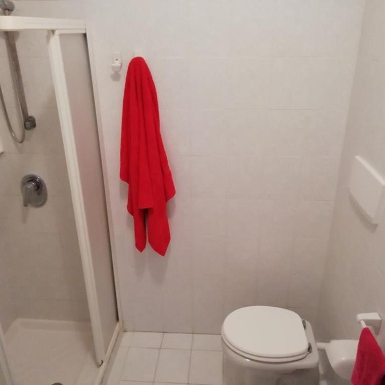 Appartamenti Vacanze Mare - Appartamento Standard con 2 Camere da Letto - 4