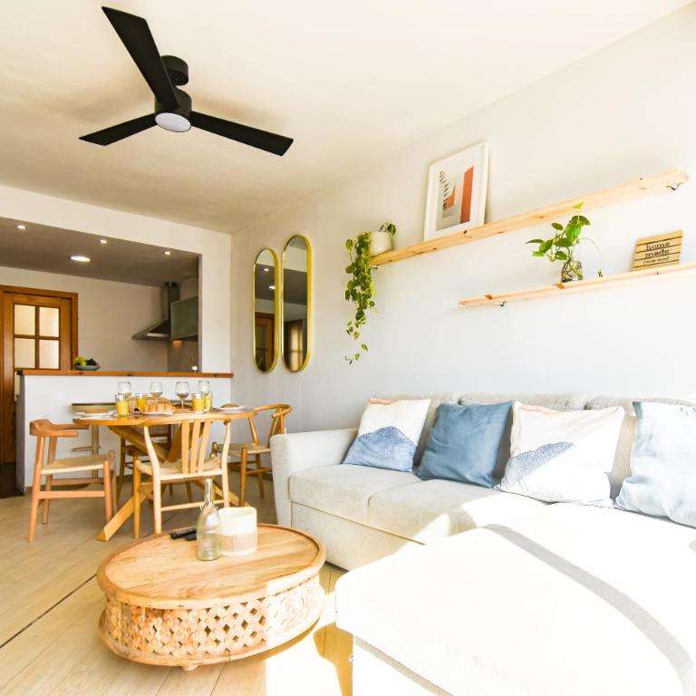 Apartamento con Terraza, Piscina y Parking By Aloha Palma - Apartamento de 2 dormitorios - 2