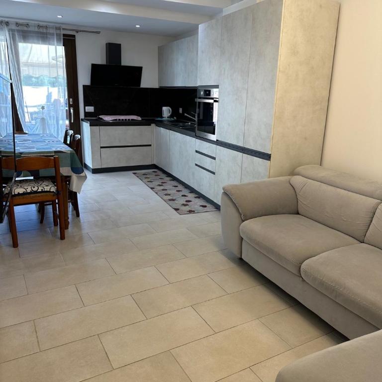 Beautiful Apartment with Swimming Pool - Appartamento con 2 Camere da Letto - 9