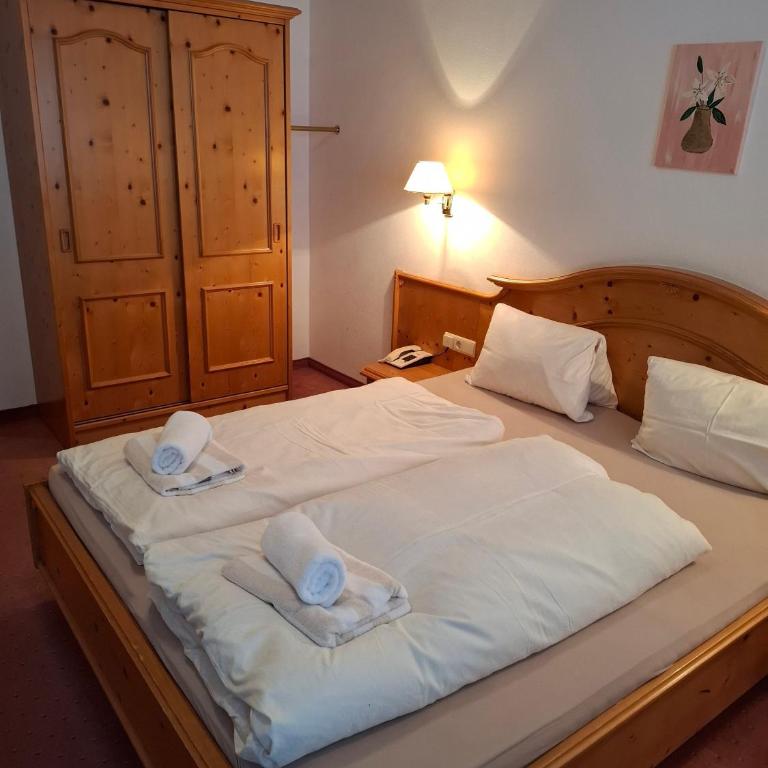 Landhaus Paradies Samnaun Spiss - Doppelzimmer mit Gartenblick - 3