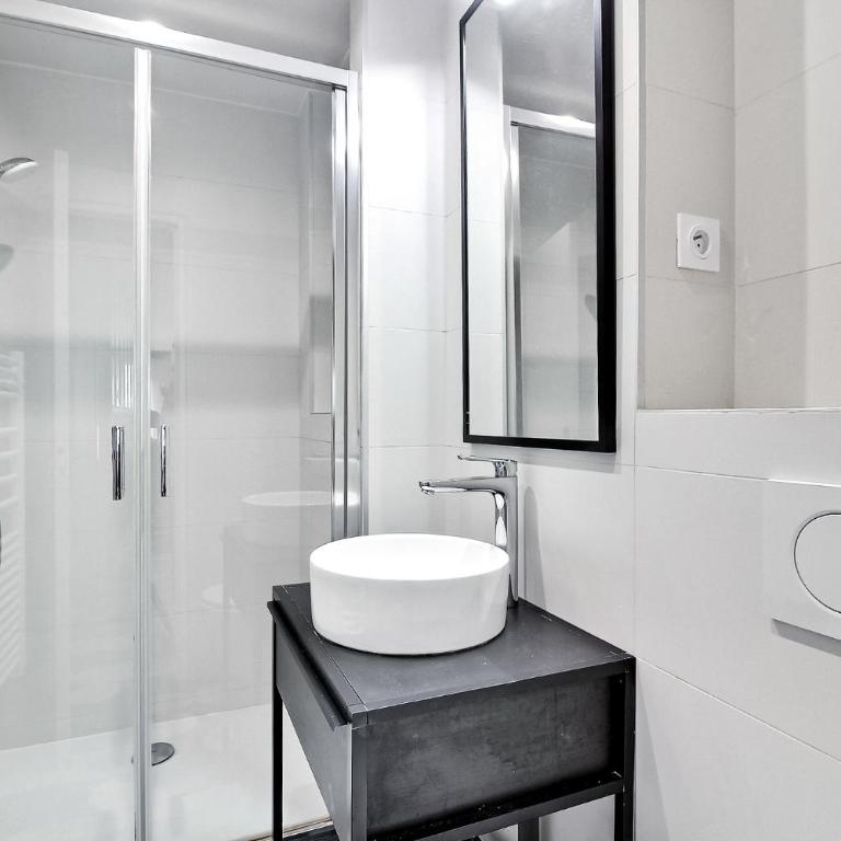 PARISIAN HOME l MONTORGUEIL - Appartement 2 Chambres - 8