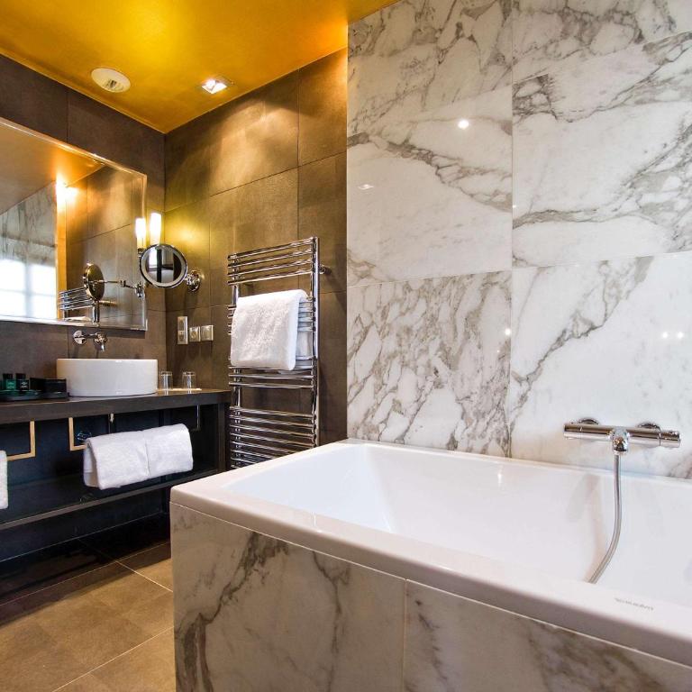Sofitel Paris Le Faubourg - Suite Collection - 2
