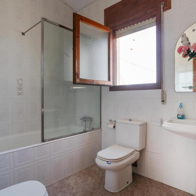 Amazing Home In Vinaroz - Three-Bedroom Vacation Home - 14