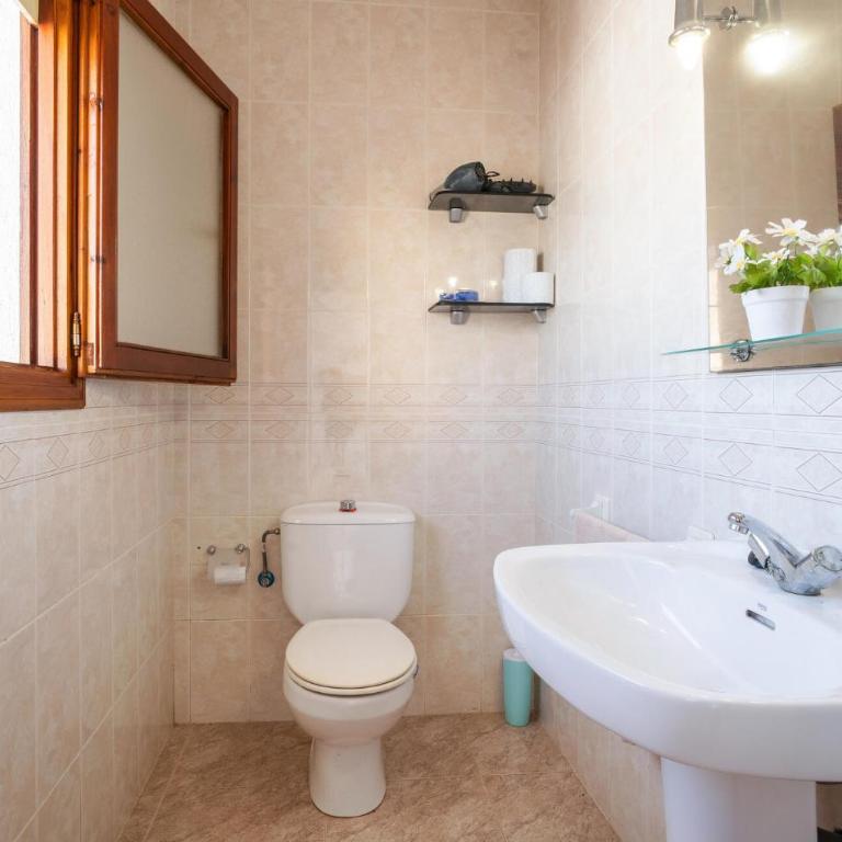Amazing Home In Vinaroz - Three-Bedroom Vacation Home - 12