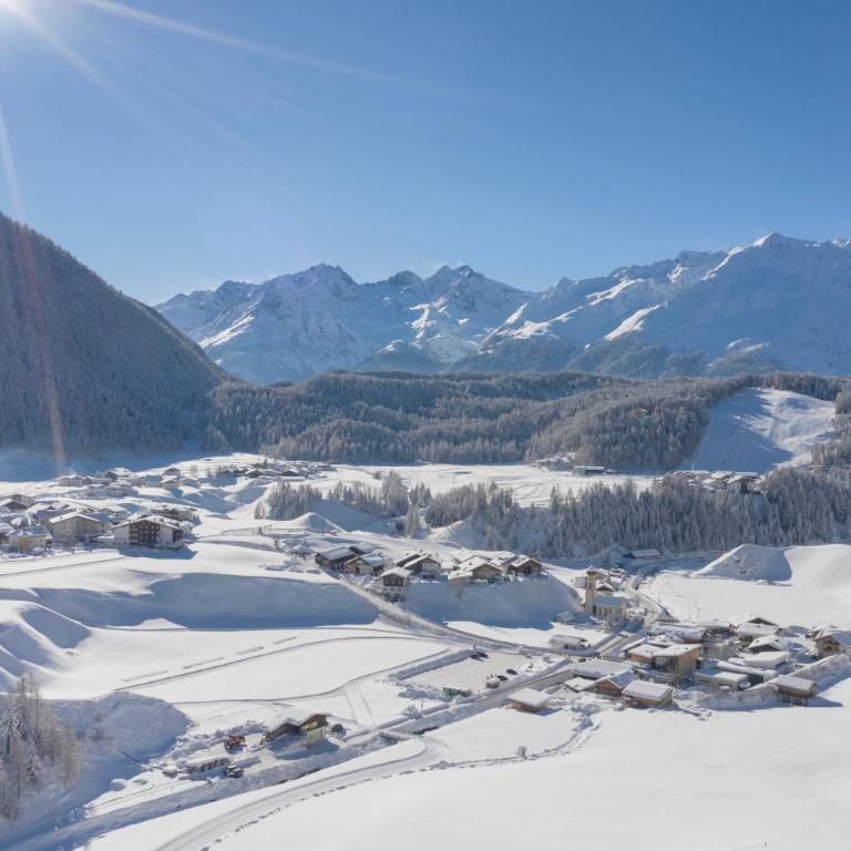 Chalet Waldhart - Ferienhaus mit 4 Zimmern - 70