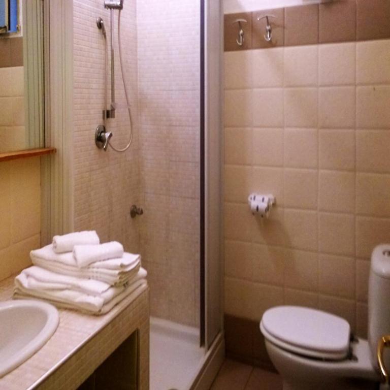 B&B Bianca - Two-Bedroom Apartment with Balcony - 7