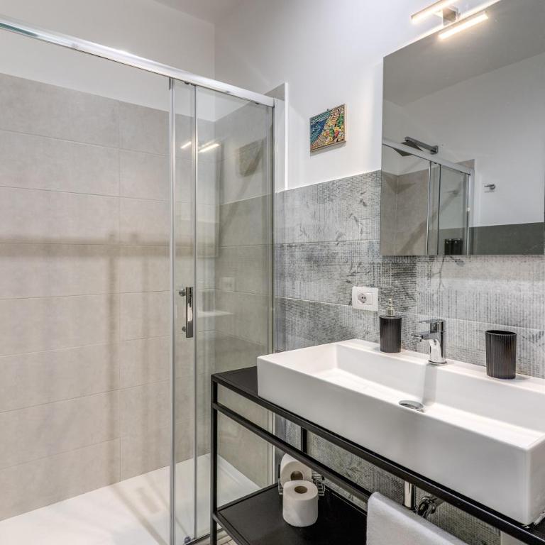 Caravita Rooms - Camera Quadrupla Luxury - 11