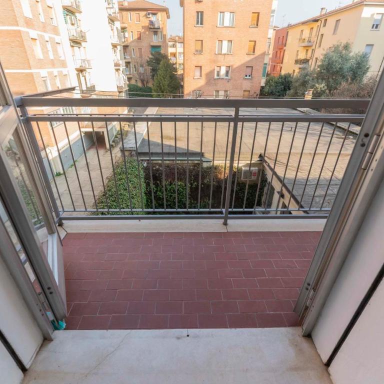 Fioravanti Apartments - San Luca Suite & Genesis House, A pochi passi dalla stazione, vicino al cuore di Bologna - Camera Matrimoniale con Bagno Privato - 11