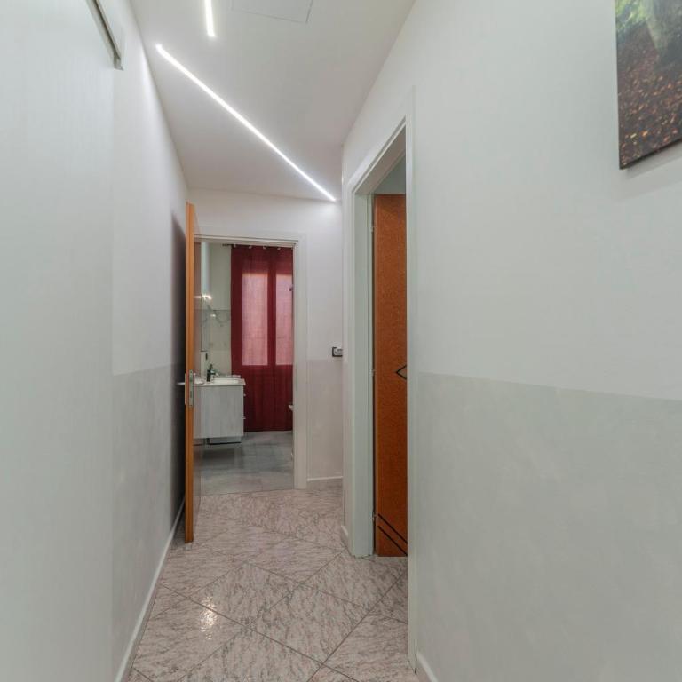 Fioravanti Apartments - San Luca Suite & Genesis House, A pochi passi dalla stazione, vicino al cuore di Bologna - Appartamento Deluxe con 2 Camere da Letto e Balcone - 50