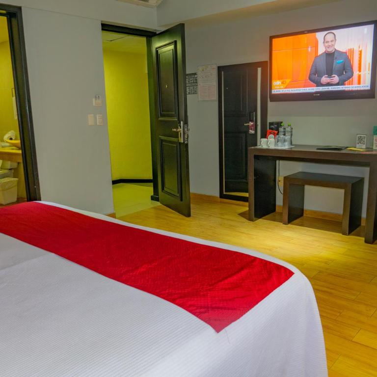 Roma Guadalajara in downtown - Deluxe Double Room - 5
