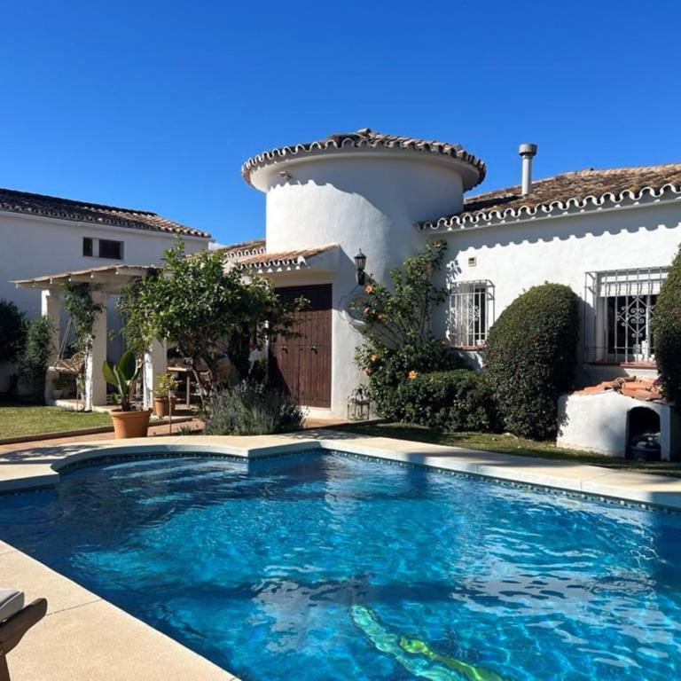 Lovely villa in San Pedro de Alcantara, Marbella - Villa de 3 dormitorios - 1
