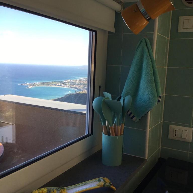 Taormina on the rock - Two-Bedroom Apartment - 8