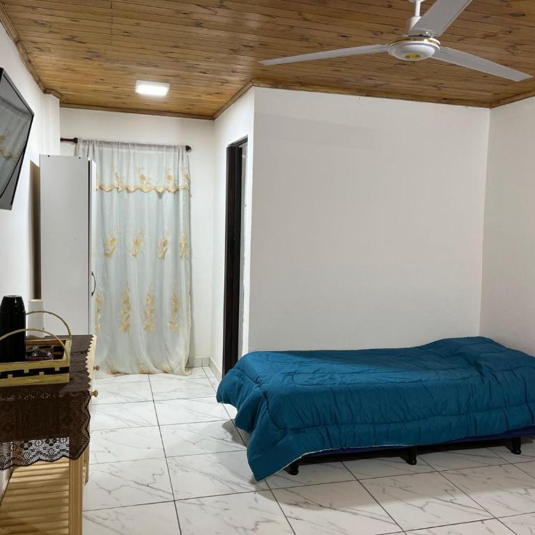 Yateí - Habitación Doble con baño privado - 1 o 2 camas - 6