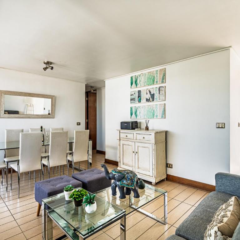 Las Condes con terraza, piscina, AC y parrilla - Apartamento de 2 dormitorios con terraza - 10