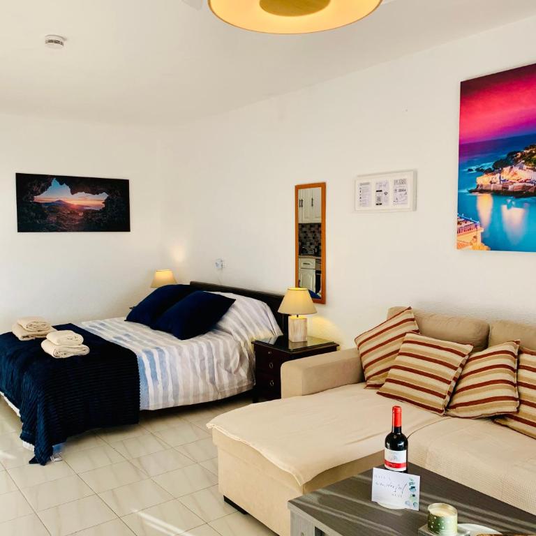 Sunset View Studio at Port Royale with heated pool and free Wi-Fi - Estudio con vistas al mar - 11