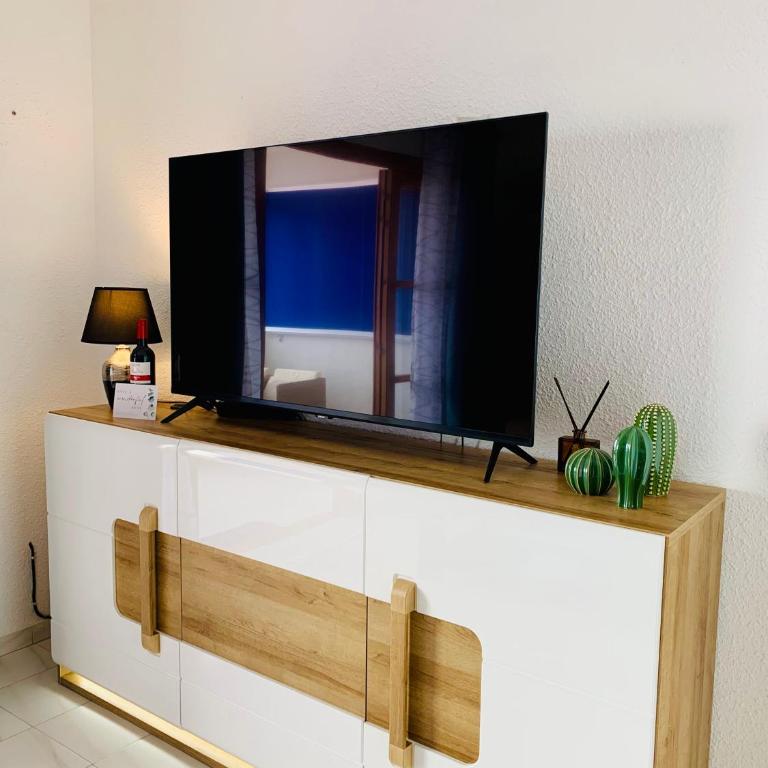 Sunset View Studio at Port Royale with heated pool and free Wi-Fi - Estudio con vistas al mar - 5